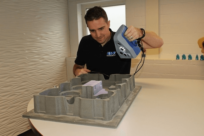 “过去20小时，现在仅需1小时。”Artec 3D Space Spider扫描仪缩短了瑞士巧克力兔包装时间